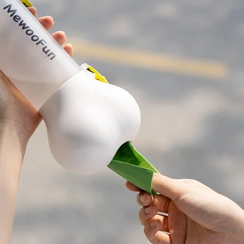 MewooFun(ミオファン)ペット用給水ボトル<全4色> 携帯用 お出かけ用品